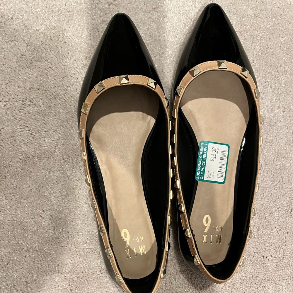 Cute patent leather flats!